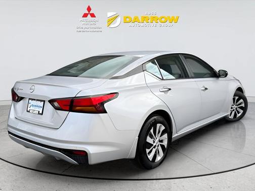 Brilliant Silver Metallic 2024 Nissan Altima 2.5 S