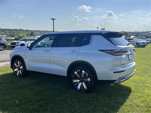 2025 Mitsubishi Outlander SE 2.5 S-AWC