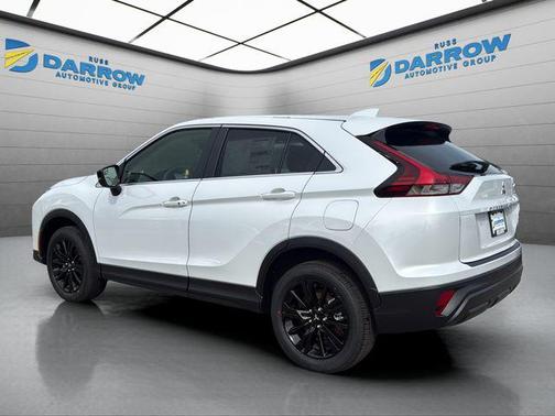 White Diamond 2026 Mitsubishi Eclipse Cross LE