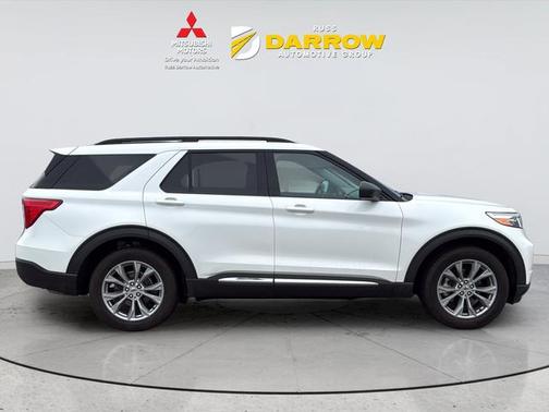 Star White Metallic Tri-Coat 2021 Ford Explorer XLT