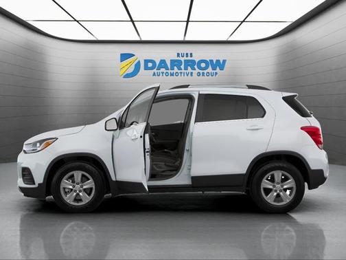 Summit White 2019 Chevrolet Trax LT