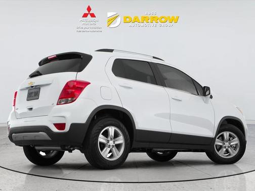 Summit White 2019 Chevrolet Trax LT