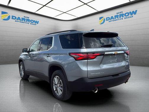 Sterling Gray Metallic 2023 Chevrolet Traverse LT Cloth