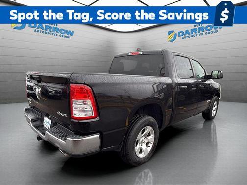 Diamond Black Crystal Pearlcoat 2023 RAM 1500 Big Horn/Lone Star