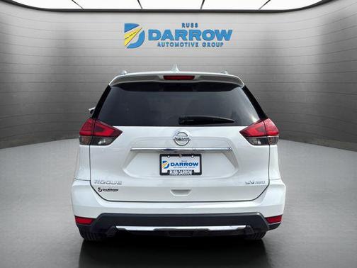 Pearl White 2017 Nissan Rogue SV