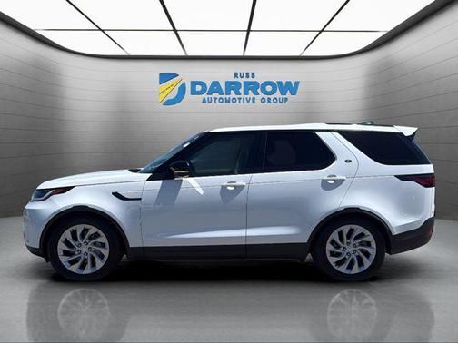 Fuji White 2024 Land Rover Discovery P300 S