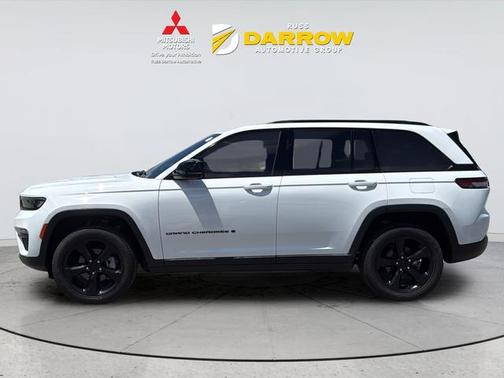 Bright White Clearcoat 2023 Jeep Grand Cherokee Limited