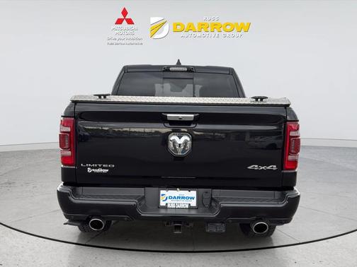 Diamond Black Crystal Pearlcoat 2022 RAM 1500 Limited