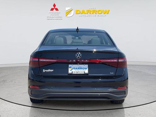 Deep Black Pearl 2025 Volkswagen Jetta 1.5T SE