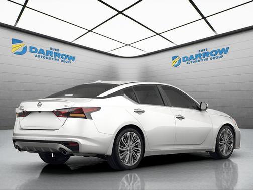 Pearl White Tricoat 2024 Nissan Altima 2.5 SV