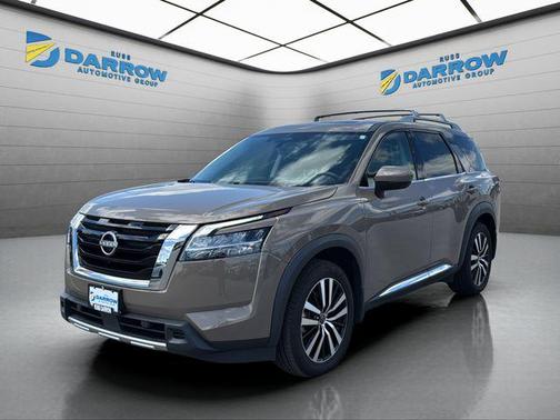 Baja Storm 2023 Nissan Pathfinder Platinum 4WD