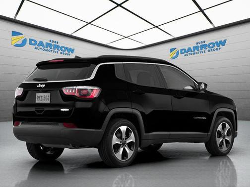 Diamond Black Crystal Pearlcoat 2018 Jeep Compass Latitude