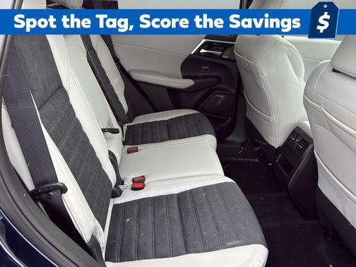 Cosmic Blue Metallic 2026 Mitsubishi Outlander SE 2.5 S-AWC