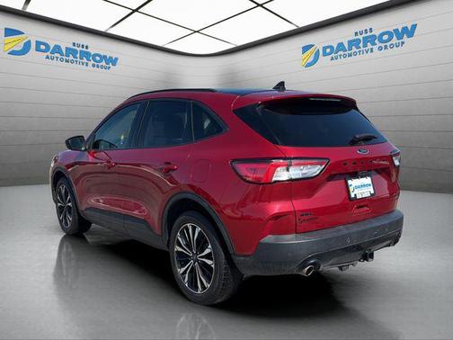Rapid Red Metallic Tinted Clearcoat 2022 Ford Escape SEL