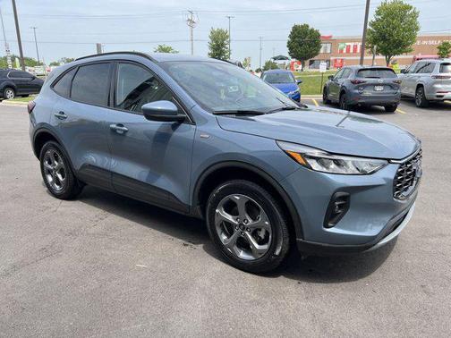 2025 Ford Escape ST-Line Select