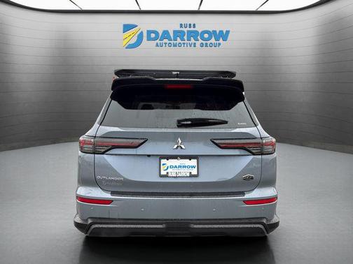Moonstone Gray Metallic/Black Roof 2026 Mitsubishi Outlander Trail Edition 2.5 S-AWC