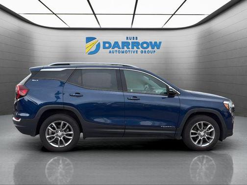 Marine Metallic 2022 GMC Terrain SLT
