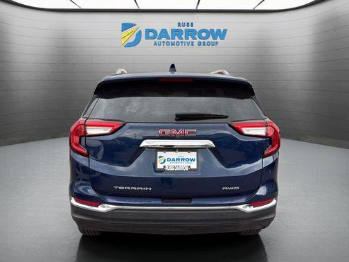 Marine Metallic 2022 GMC Terrain SLT