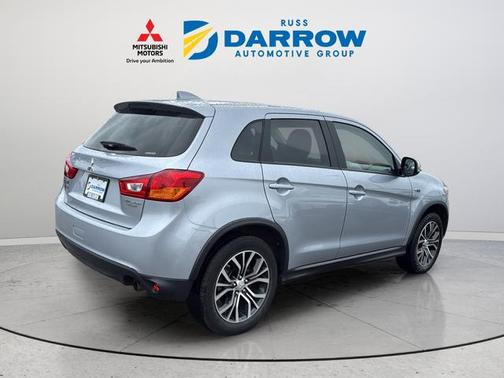 Cool Silver Metallic 2017 Mitsubishi Outlander Sport 2.0 LE