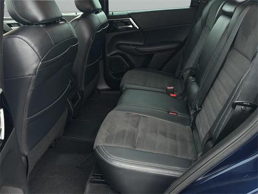 2023 Mitsubishi Outlander PHEV SE S-AWC