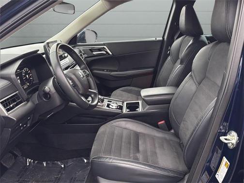 2023 Mitsubishi Outlander PHEV SE S-AWC