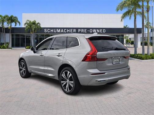 2022 Volvo XC60 B5 Inscription