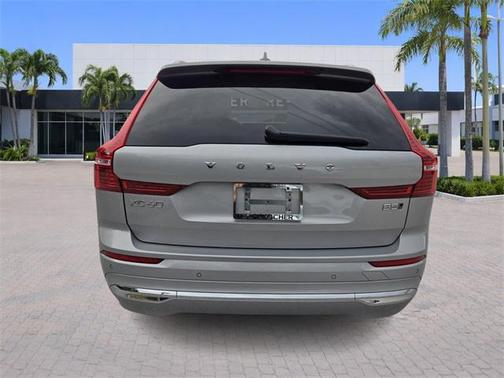 2022 Volvo XC60 B5 Inscription