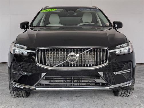 2023 Volvo XC60 B5 Ultimate Bright Theme