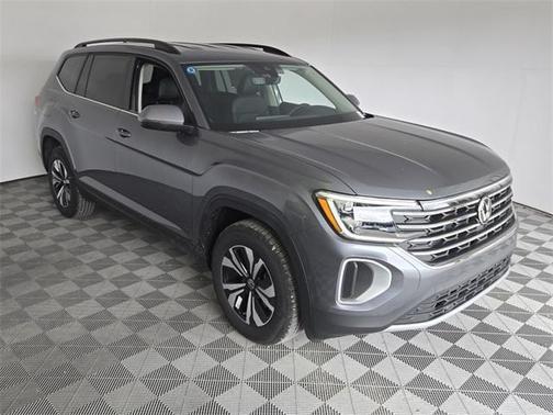 2025 Volkswagen Atlas 2.0T SE