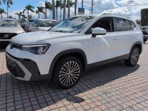 2025 Volkswagen Taos 1.5T SE