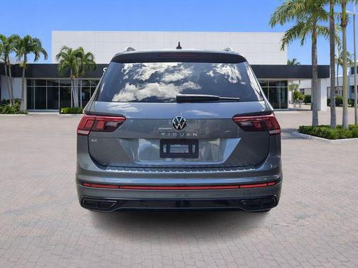 2024 Volkswagen Tiguan 2.0T SE R-Line Black