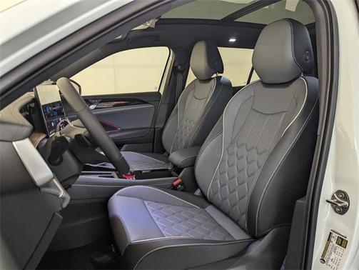 2026 Volkswagen Tiguan 2.0T SEL R-Line