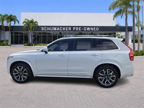 2019 Volvo XC90 T6 Momentum