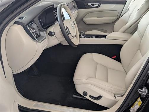 2024 Volvo XC60 B5 Core