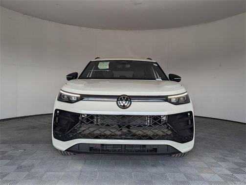 2025 Volkswagen Tiguan 2.0T SE R-Line Black