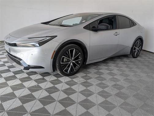 2023 Toyota Prius LE