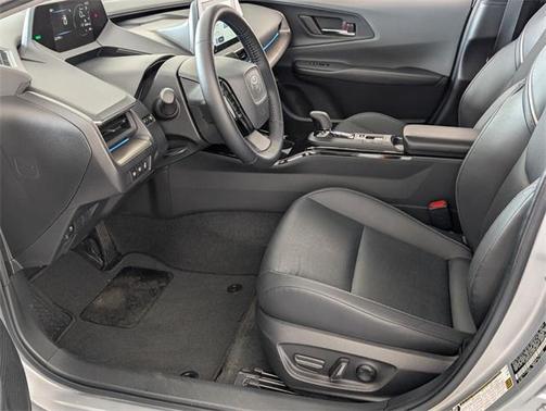 2023 Toyota Prius LE