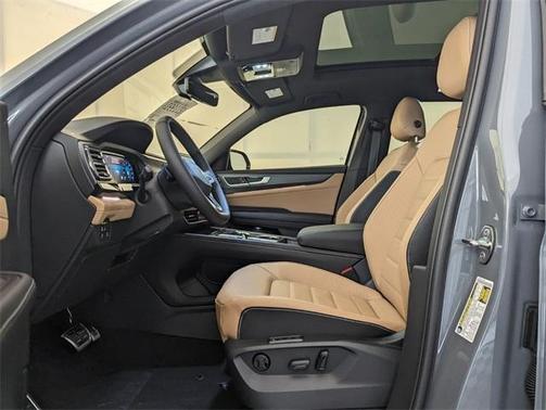 2026 Volkswagen Atlas Cross Sport 2.0T SEL R-Line Black