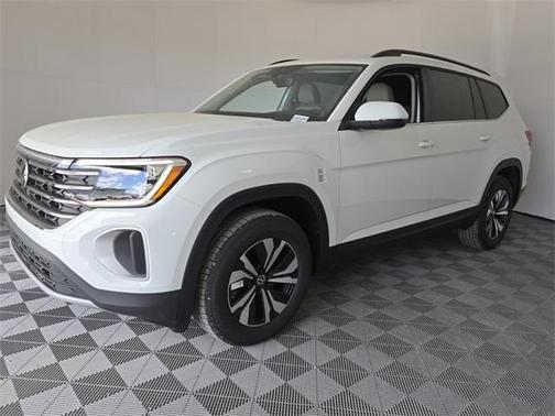 2025 Volkswagen Atlas 2.0T SE