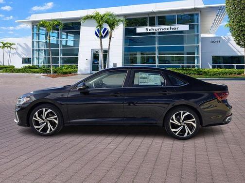 Deep Black Pearl Effect 2026 Volkswagen Jetta 1.5T SEL