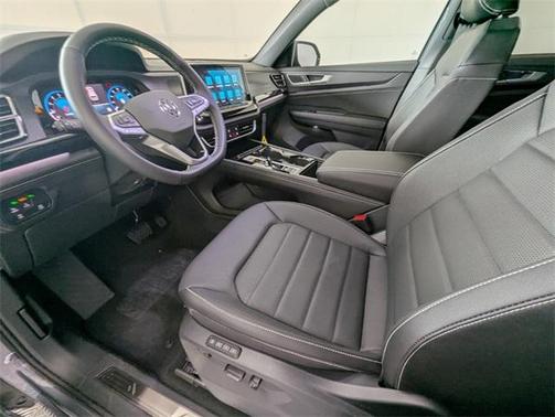 2025 Volkswagen Atlas Cross Sport 2.0T SEL