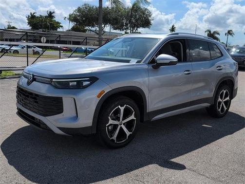 2025 Volkswagen Tiguan 2.0T SE