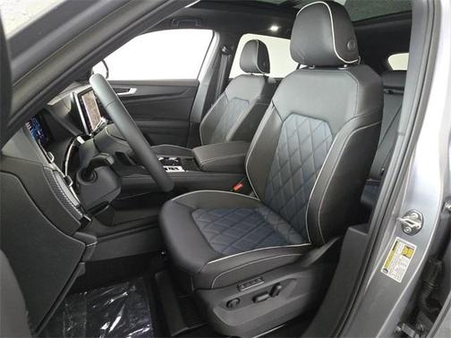 2025 Volkswagen Atlas Cross Sport 2.0T SEL Premium R-Line