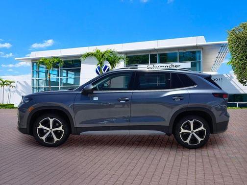 Gray 2026 Volkswagen Tiguan 2.0T SE