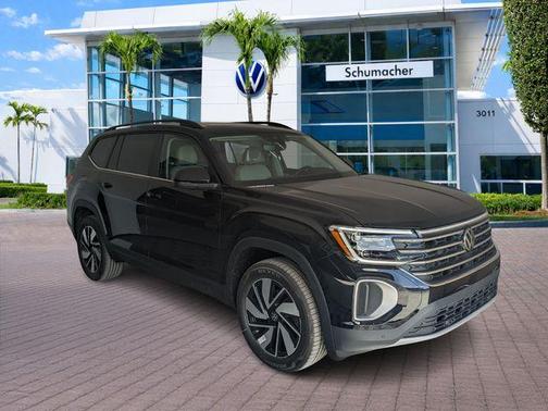 Deep Black Pearl Effect 2026 Volkswagen Atlas 2.0T SE W/TECHNOLOGY