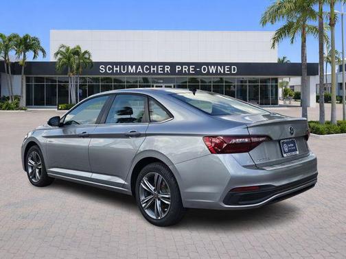 Pyrite Silver Metallic 2023 Volkswagen Jetta 1.5T SE