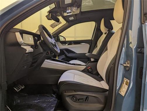 2026 Volkswagen Tiguan 2.0T SEL R-Line