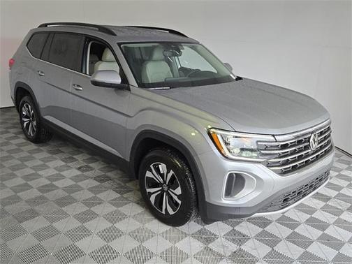 2025 Volkswagen Atlas 2.0T SE
