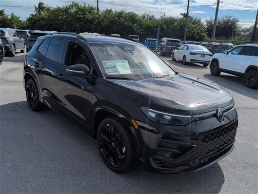 2025 Volkswagen Tiguan 2.0T SE R-Line Black