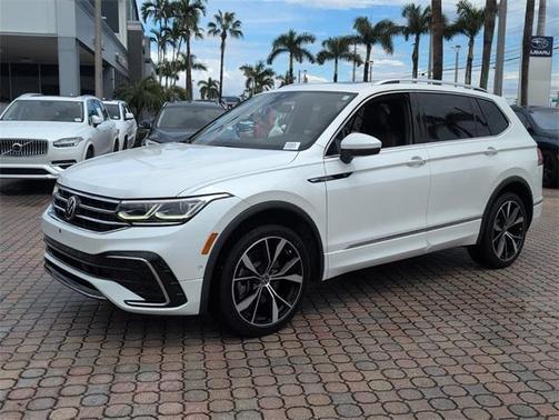 2022 Volkswagen Tiguan 2.0T SEL R-Line